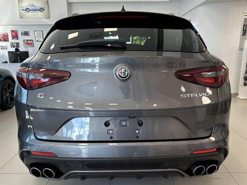 2023 Alfa Romeo Stelvio Quadrifoglio