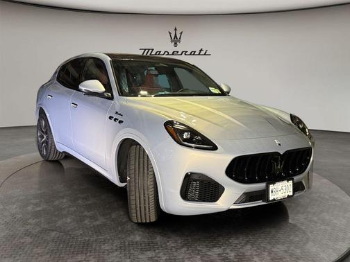 2026 Maserati Grecale Modena