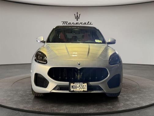 2026 Maserati Grecale Modena