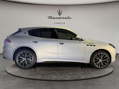 2026 Maserati Grecale Modena