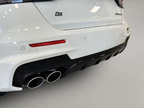 2024 Maserati Quattroporte Modena Ultima Q4