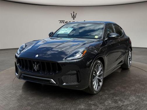 Nero Tempesta Metallic 2026 Maserati Grecale Modena