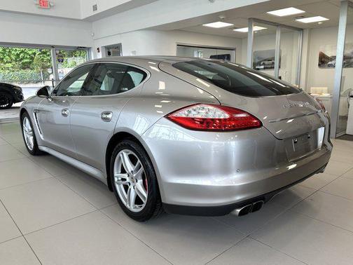 2010 Porsche Panamera Turbo
