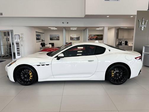 2024 Maserati GranTurismo Modena