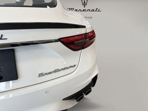 2024 Maserati GranTurismo Trofeo