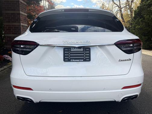 2023 Maserati Levante GT