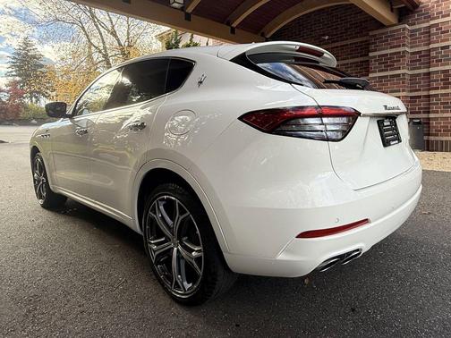 2023 Maserati Levante GT
