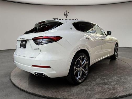 2023 Maserati Levante GT