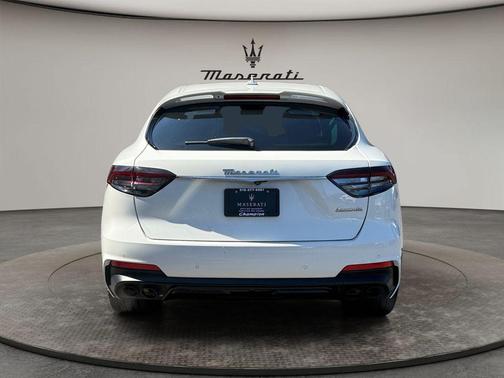 2022 Maserati Levante Modena