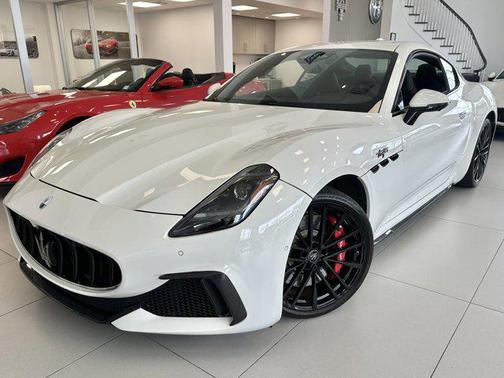 2024 Maserati GranTurismo Trofeo