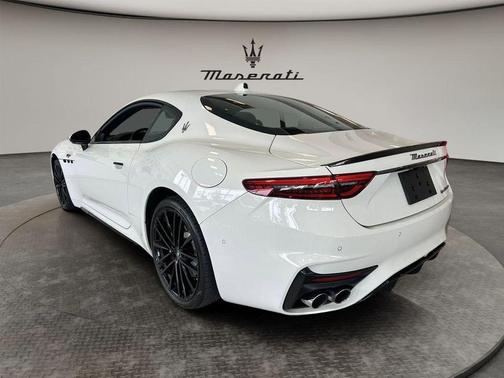 2024 Maserati GranTurismo Trofeo