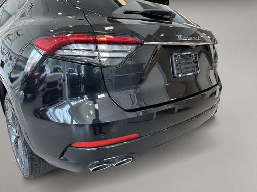 2024 Maserati Levante GT Ultima