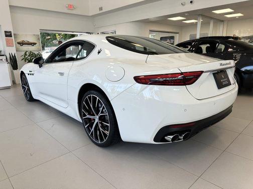 2024 Maserati GranTurismo Modena