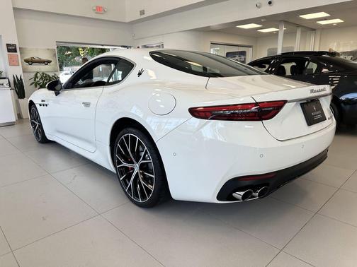 2024 Maserati GranTurismo Modena