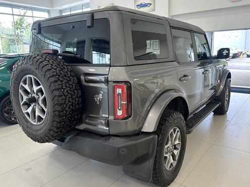 2022 Ford Bronco Outer Banks