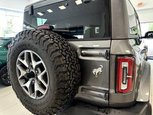 2022 Ford Bronco Outer Banks