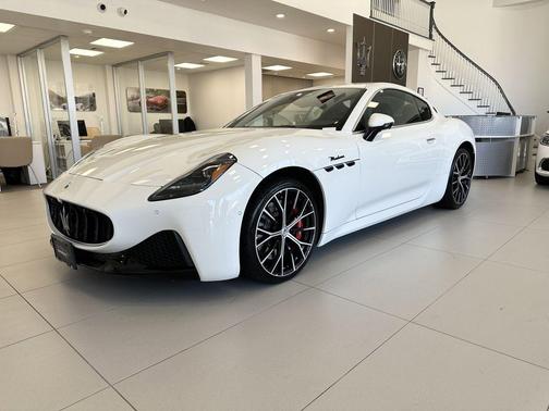 2024 Maserati GranTurismo Modena