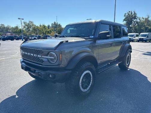 CARBONIZED GRAY METALLIC 2022 Ford Bronco BADLANDS