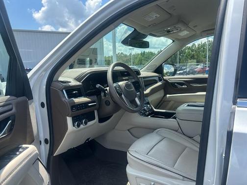 White Frost Tri-Coat 2024 GMC Yukon DENALI