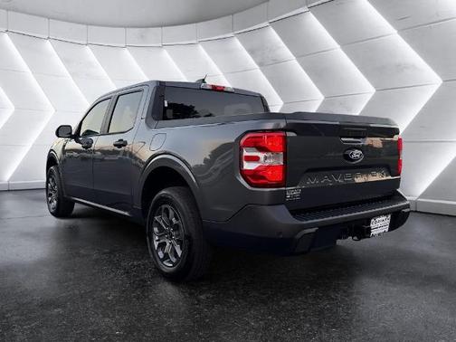CARBONIZED GRAY METALLIC 2025 Ford Maverick XLT