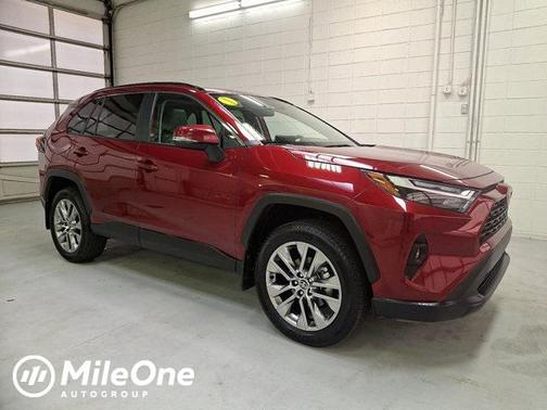 2025 Toyota RAV4 XLE Premium