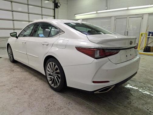 2024 Lexus ES 350 Luxury