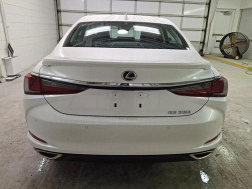 2024 Lexus ES 350 Luxury