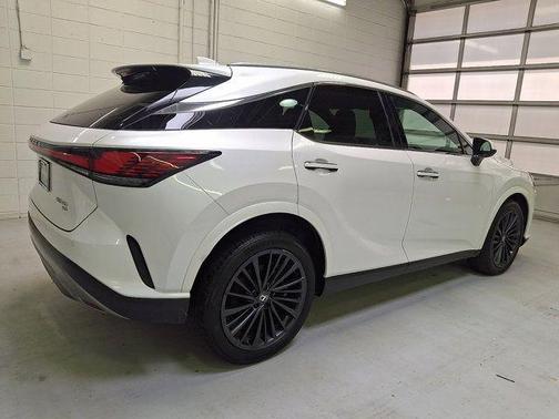White Pearl 2025 Lexus RX 350 Premium