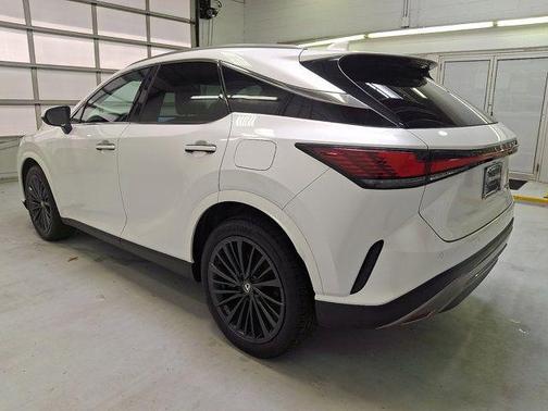 White Pearl 2025 Lexus RX 350 Premium