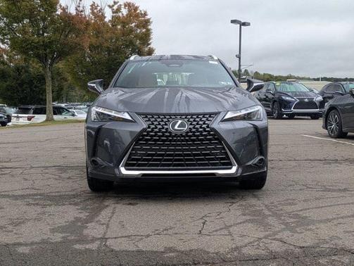 2025 Lexus UX 300h Base