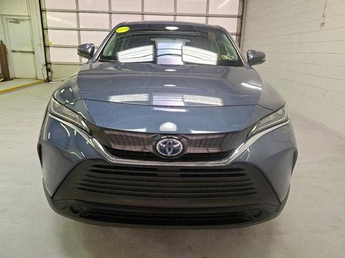 2022 Toyota Venza LE