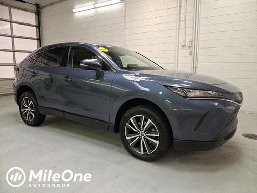 2022 Toyota Venza LE