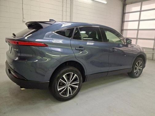 2022 Toyota Venza LE