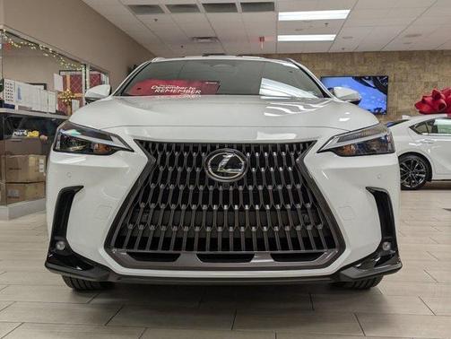 2026 Lexus NX 450h+ Luxury