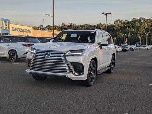 2025 Lexus LX 600 Luxury