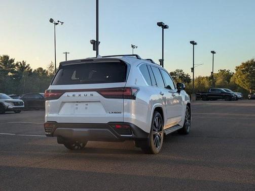 2025 Lexus LX 600 Luxury