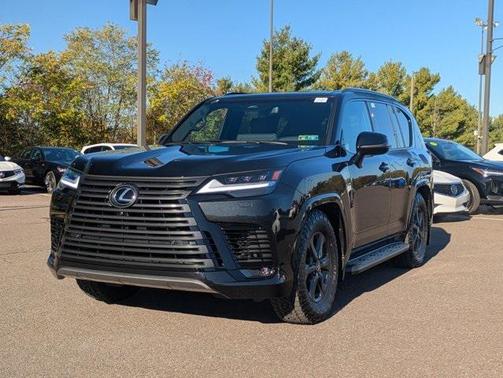 2025 Lexus LX 700h Overtrail