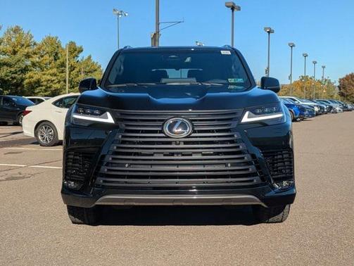 2025 Lexus LX 700h Overtrail