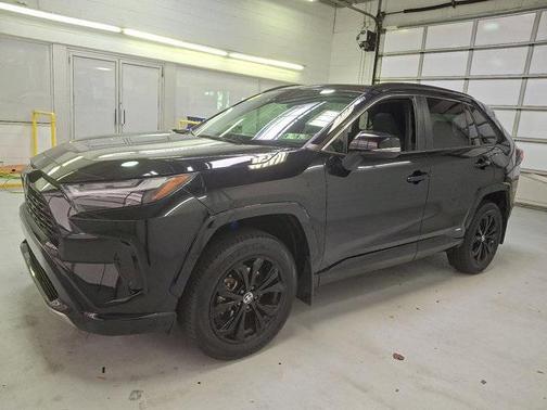 2023 Toyota RAV4 Hybrid SE