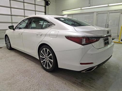 2020 Lexus ES 350 Base