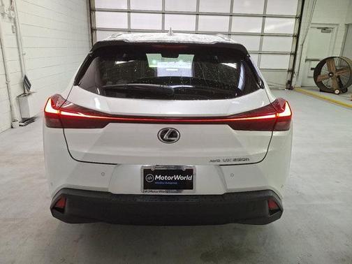 2023 Lexus UX 250h Base