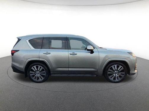Atomic Silver 2026 Lexus LX 600 Luxury
