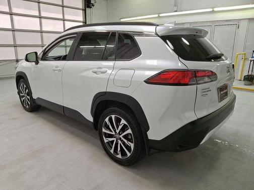 2022 Toyota Corolla Cross XLE
