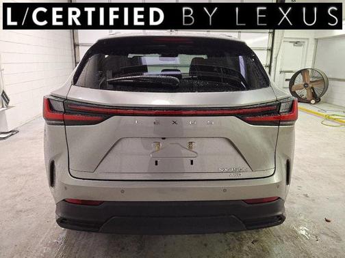 2022 Lexus NX 450h+ Luxury