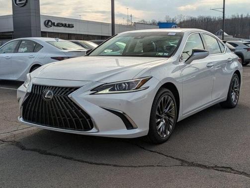 2025 Lexus ES 300h Luxury
