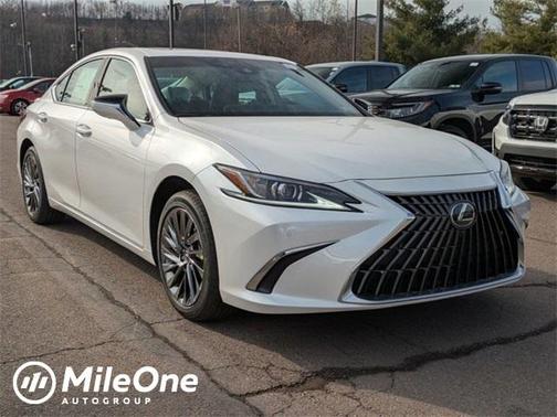 2025 Lexus ES 300h Luxury