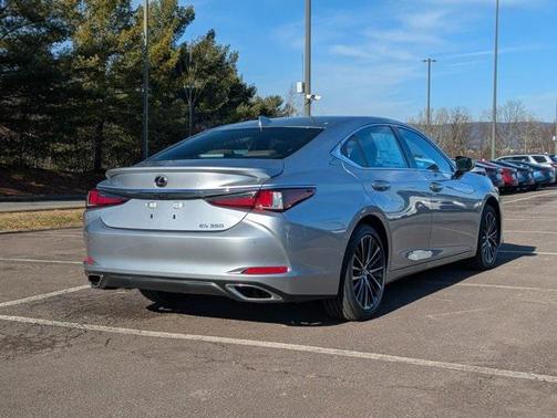 2025 Lexus ES 350 Base