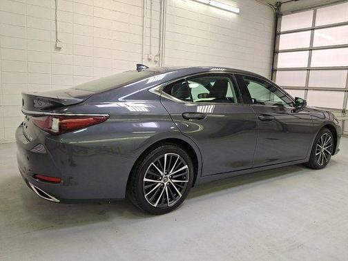 Cloudburst Gray 2025 Lexus ES 350 Base