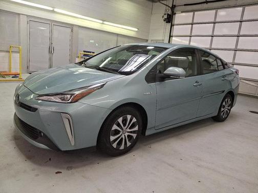 2021 Toyota Prius XLE
