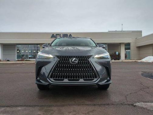 2026 Lexus NX 450h+ Luxury